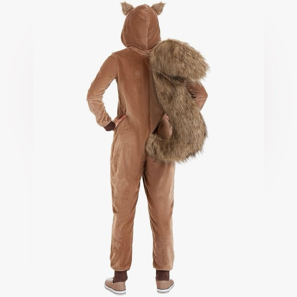 Like New Adorable Adult Squirrel Costume(1 piece) + Acorn bag - Picture 2 of 6